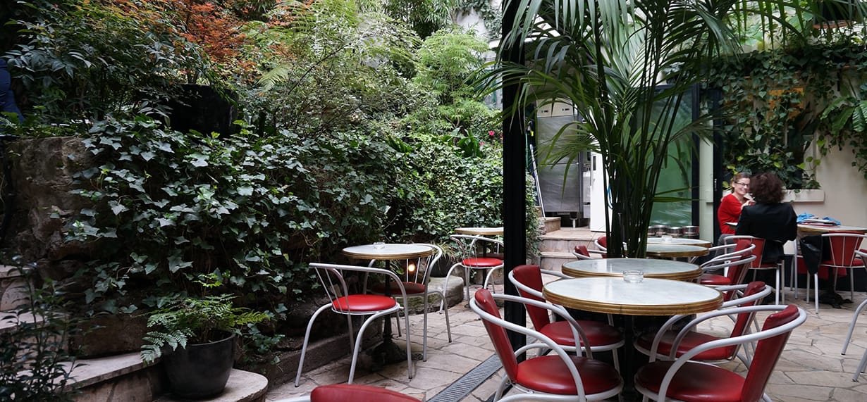 Hotel amour à Paris, une terrasse magnifique. Hotel amour à Paris, une terrasse magnifique.